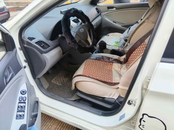 [武汉·鄂A] 二手现代瑞纳2014款 1.4L 手动智能型GLS