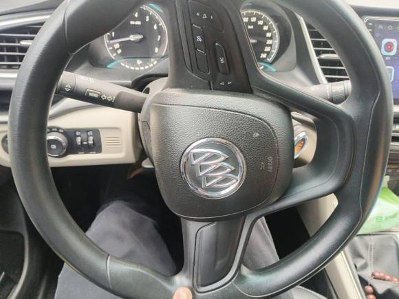 [上海·鲁H] 二手别克英朗2015款 15N 手动精英型