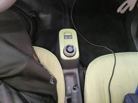 [上海·浙A] 二手吉利汽车熊猫2023款 熊猫mini 200km 灵动熊