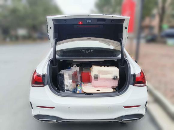 [上海·沪D] 二手奔驰奔驰A级2020款 A 200 L 运动轿车