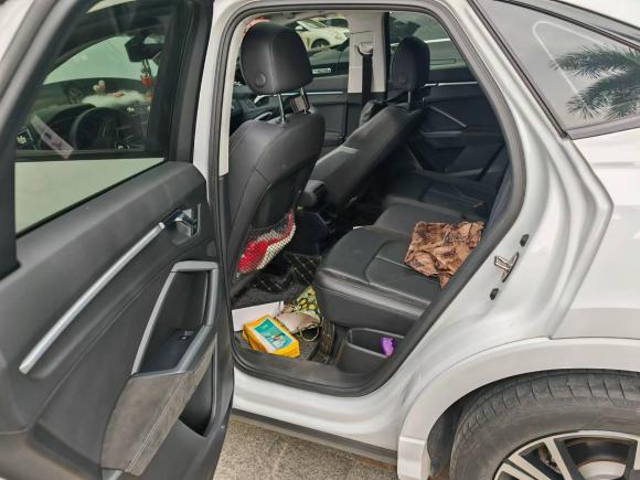 [广州·粤A] 二手奥迪奥迪Q32020款 40 TFSI 时尚动感型