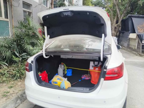 [成都·川A] 二手福特福睿斯2015款 1.5L 自动时尚型