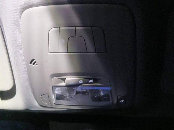 [深圳·粤B] 二手别克别克GL82021款 陆上公务舱 652T 舒适型