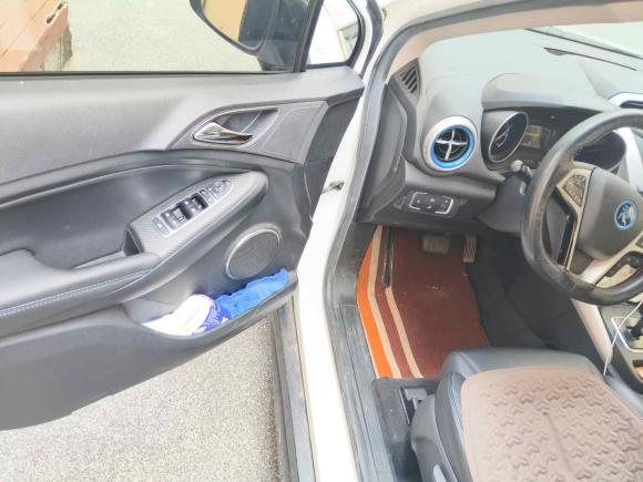 [青岛·鲁B] 二手比亚迪元新能源2018款 EV360 智联炫酷型