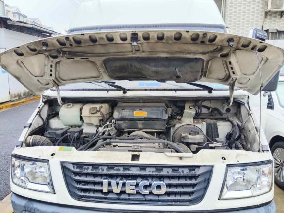 [上海·皖A] 二手依维柯依维柯得意2017款 2.8T A40客车17座43S5