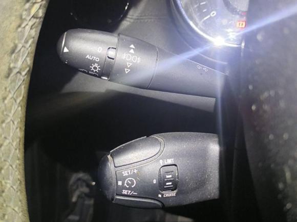 [上海·沪B] 二手标致标致30082015款 1.6THP 自动至尚版