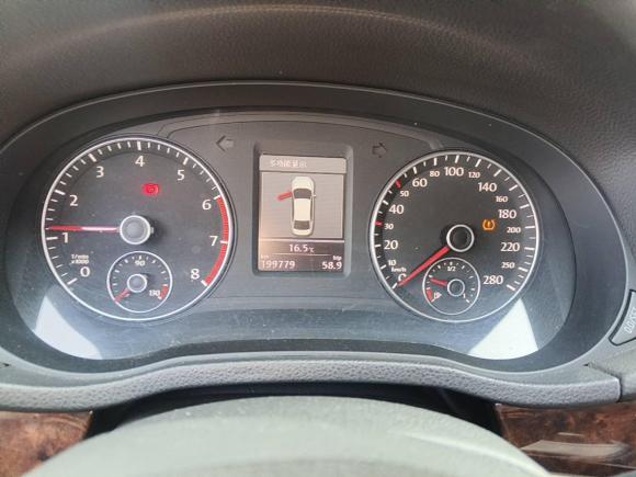 [青岛·鲁B] 二手大众帕萨特2011款 1.8TSI DSG至尊版