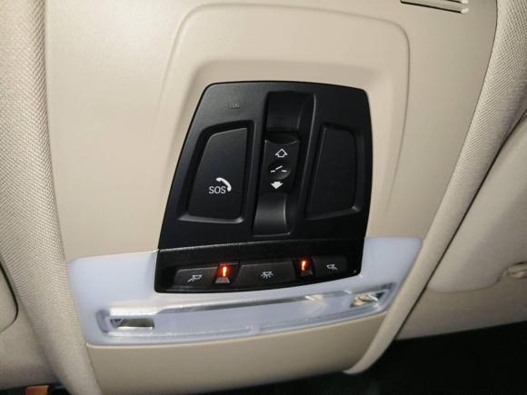 [武汉·鄂A] 二手宝马宝马X52015款 xDrive28i