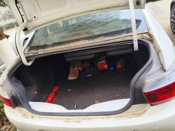 [武汉·鄂A] 二手雪铁龙爱丽舍2016款 1.6L 手动时尚型