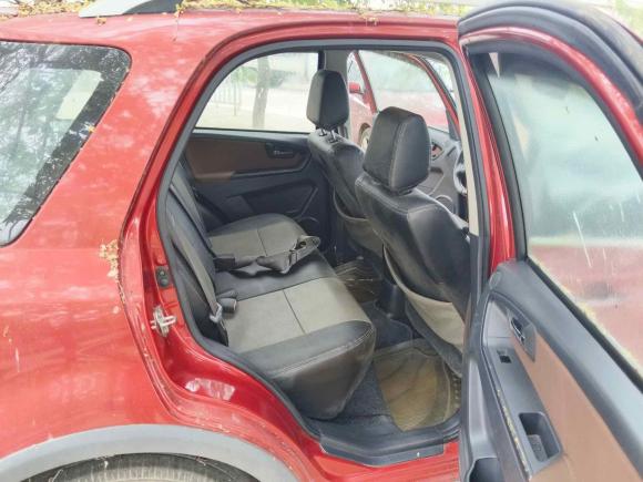 [佛山·粤Y] 二手铃木天语 SX42013款 1.6L 自动酷锐型