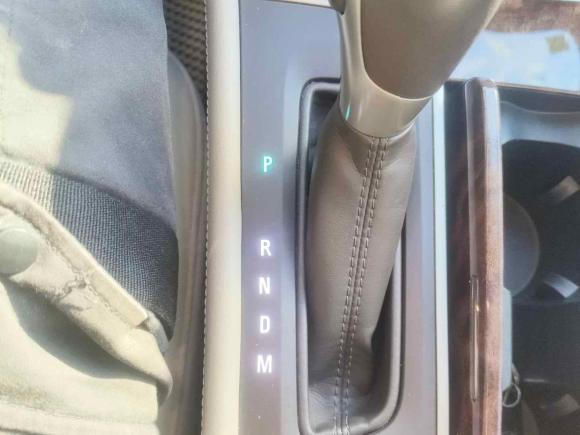 [上海·沪F] 二手别克君越2013款 2.4L SIDI领先舒适型