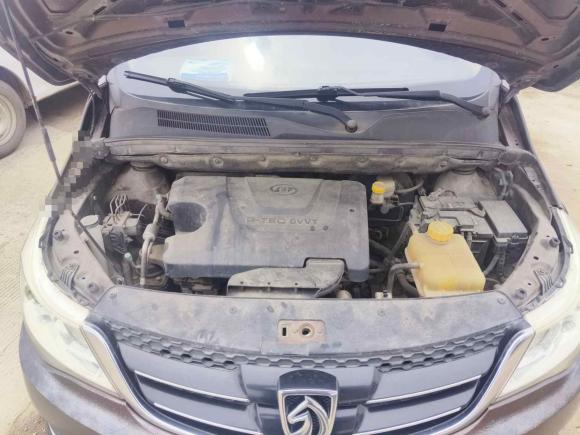 [武汉·鄂A] 二手宝骏宝骏7302016款 1.5L 手动标准型 7座
