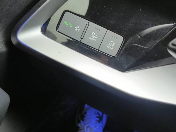 [武汉·鄂W] 二手奥迪奥迪A32021款 A3L Limousine 35 TFSI 进取运动型