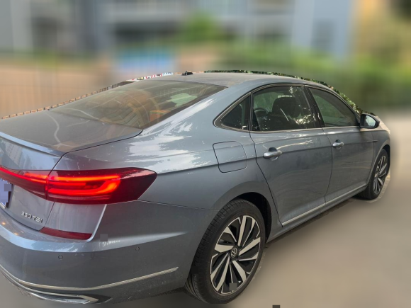 [深圳·粤L] 二手大众帕萨特2022款 330TSI 豪华版