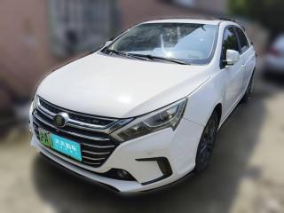 比亚迪秦新能源2017款 1.5T 尊贵型