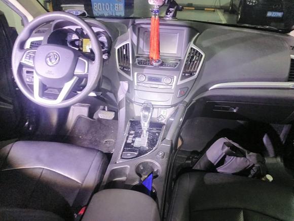 [深圳·赣B] 二手东风风神东风风神AX72015款 2.0L 自动智悦型