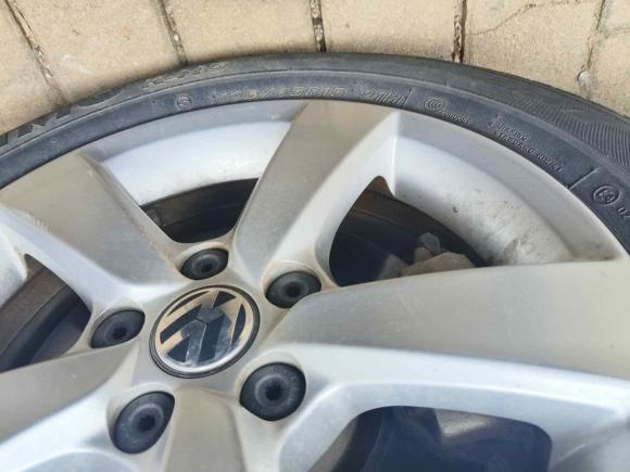 [武汉·鄂A] 二手大众朗逸2013款 改款经典 1.6L 自动风尚版