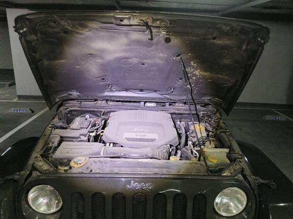 [西安·陕A] 二手Jeep牧马人2015款 3.0L Sahara 四门舒享版