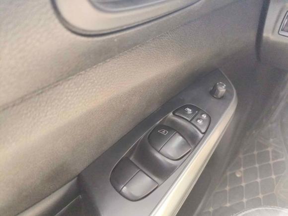 [广州·粤E] 二手日产途达2018款 2.5L 自动两驱豪华版