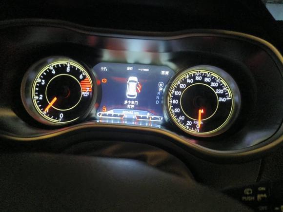 [苏州·苏E] 二手Jeep自由光2017款 2.4L 领先智能版