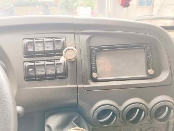 [金华·苏F] 二手依维柯依维柯褒迪2012款 2.5T-A32 基本型