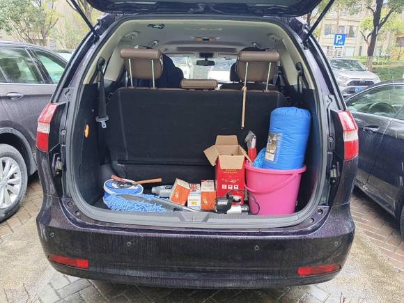 [上海·苏E] 二手比亚迪比亚迪M62015款 2.4L 自动豪华型