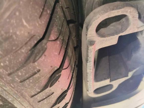 [成都·川A] 二手路虎发现2013款 3.0 SDV6 HSE 柴油版