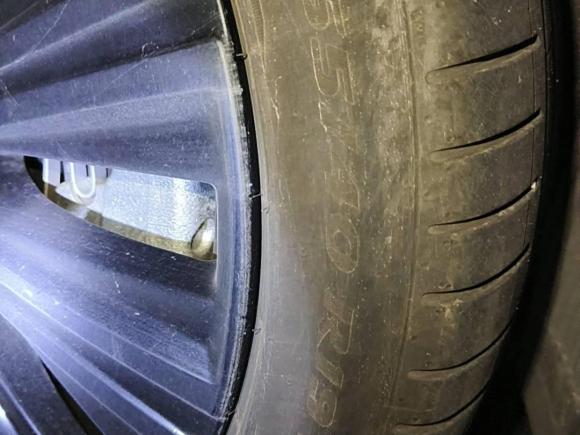 [深圳·粤B] 二手沃尔沃沃尔沃S90插电式混动2023款 T8插电式混合动力 四驱长续航智雅豪华版