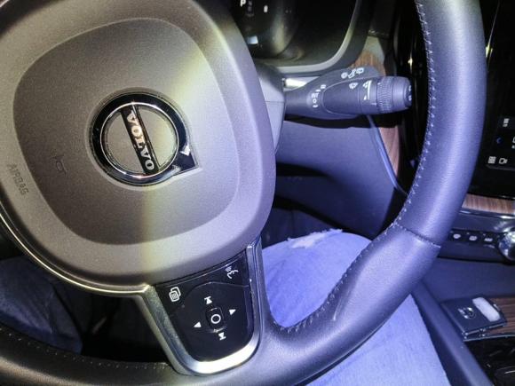 [杭州·浙A] 二手沃尔沃沃尔沃XC602022款 B5 四驱智远豪华版