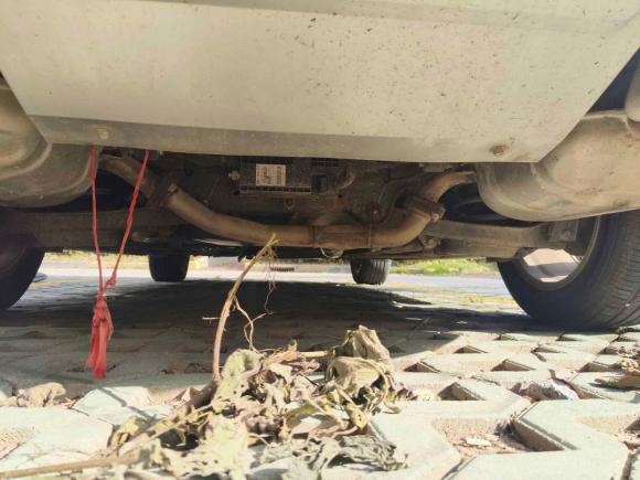 [上海·沪E] 二手奔腾奔腾X802015款 2.0L 自动豪华型