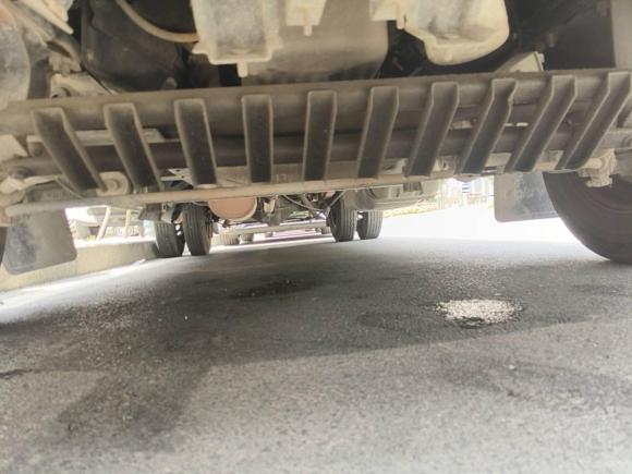 [合肥·豫A] 二手依维柯依维柯褒迪2017款 2.5T尊享A37客车高顶6-7座47Z5