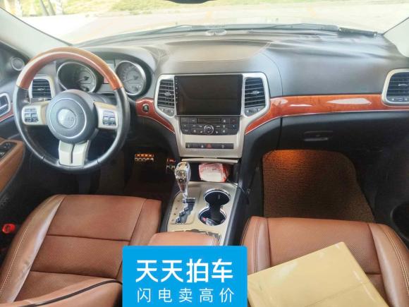 [青岛·新C] 二手Jeep大切诺基2011款 3.6L 旗舰版