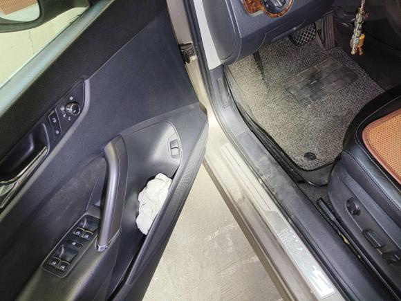 [佛山·粤E] 二手大众帕萨特2011款 1.8TSI DSG御尊版