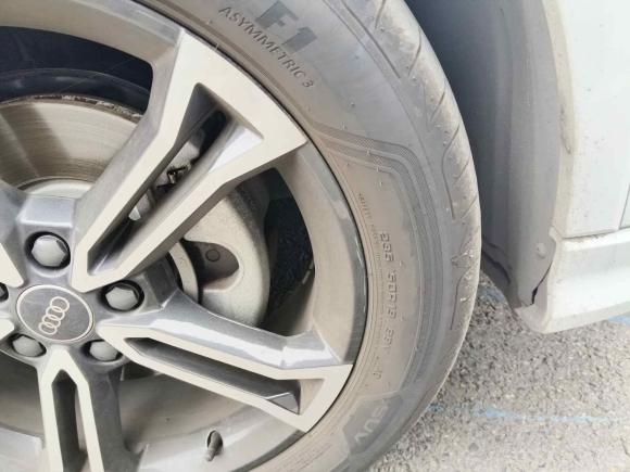 [成都·川G] 二手奥迪奥迪Q32023款 45 TFSI quattro 时尚动感型