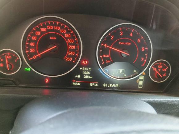 [上海·沪A] 二手宝马宝马3系2013款 320i运动设计套装