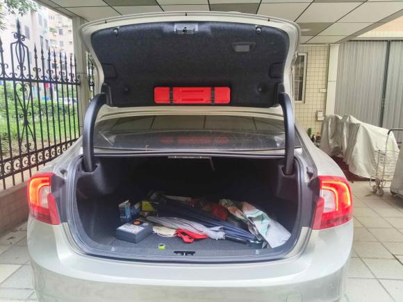 [佛山·粤E] 二手沃尔沃沃尔沃S602014款 S60L T5 智驭版