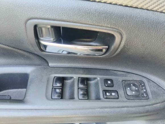 [杭州·浙A] 二手三菱欧蓝德2014款 2.4L 四驱豪华超值版 5座