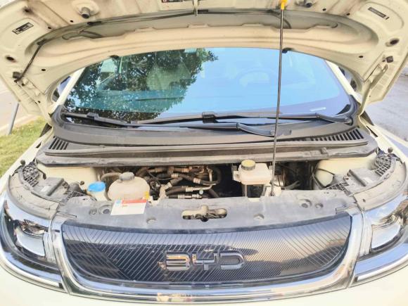 [深圳·粤B] 二手比亚迪海豚2024款 荣耀版 420km 自由版