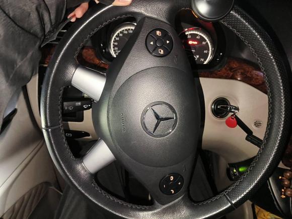 [上海·沪E] 二手奔驰唯雅诺2013款 3.0L 舒适版