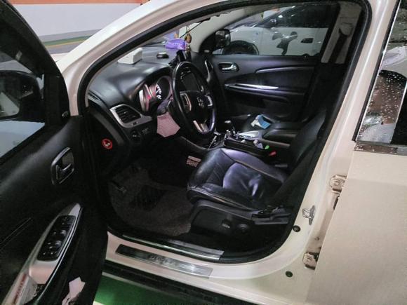 [南通·苏F] 二手道奇酷威2013款 2.4L 两驱尊尚版