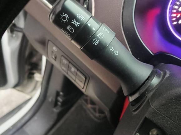 [温州·浙C] 二手比速汽车比速T52017款 1.5T 自动尊贵型