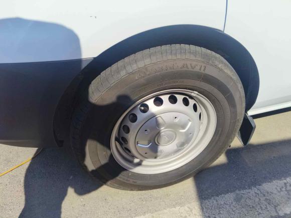 [青岛·鲁U] 二手福特全顺2019款 2.0T柴油多功能商用车中轴中顶6座国VI