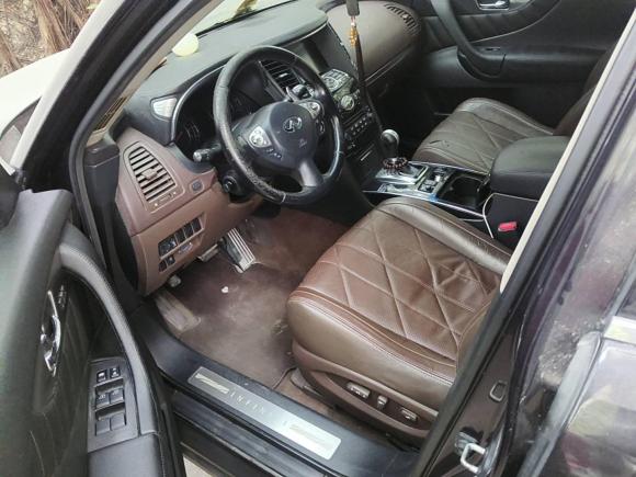 [广州·粤A] 二手英菲尼迪英菲尼迪FX2009款 FX35 超越版