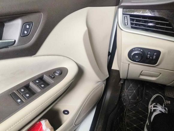 [广州·粤R] 二手别克威朗2015款 三厢 15S 自动领先型