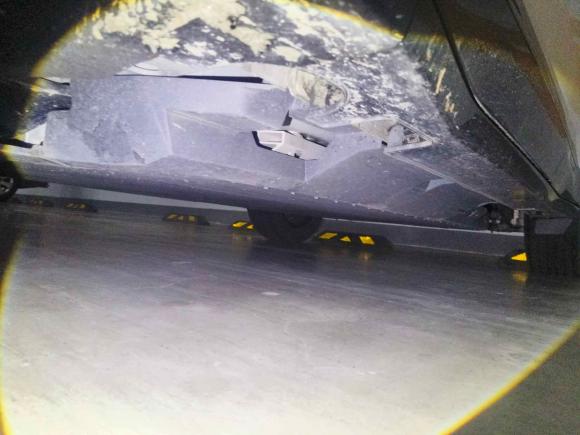 [上海·沪A] 二手哪吒汽车哪吒U2023款 哪吒U-Ⅱ 挑战版 500 磷酸铁锂