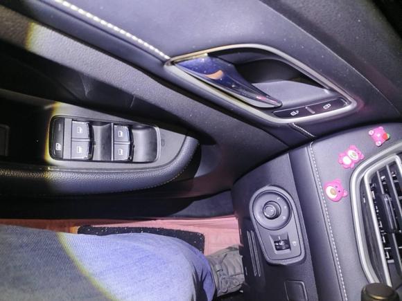 [杭州·浙A] 二手荣威荣威Ei52018款 互联网豪华版