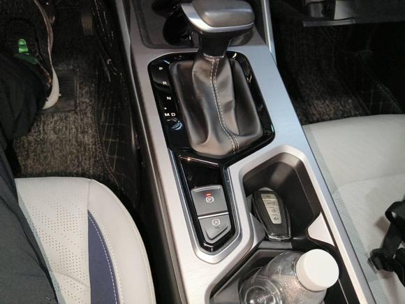 [广州·粤E] 二手吉利汽车帝豪2022款 第4代 1.5L CVT旗舰型