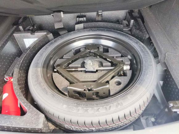 [南京·苏A] 二手凯迪拉克凯迪拉克XT52018款 25T 豪华型