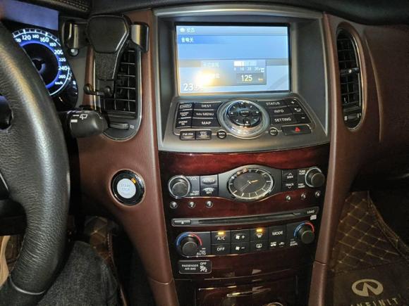 [南通·苏F] 二手英菲尼迪英菲尼迪QX502013款 2.5L 两驱优雅版