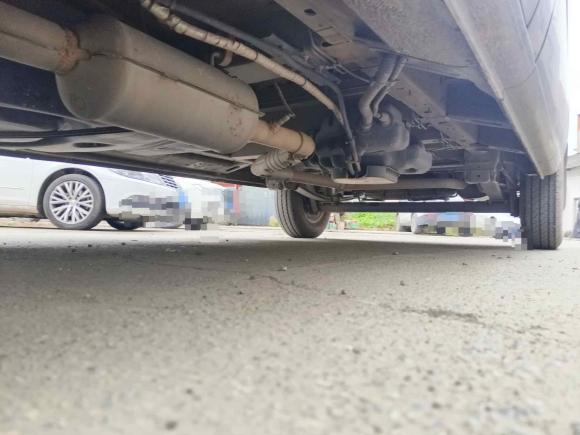 [成都·川G] 二手上汽大通MAXUS新途V802024款 傲运通 6MT 短轴中顶147Ps 7/8/9座